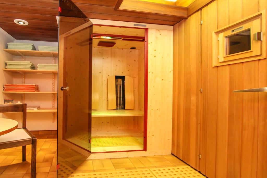 Hotel Tiroler Adler - Bed And Breakfast Waidring Esterno foto