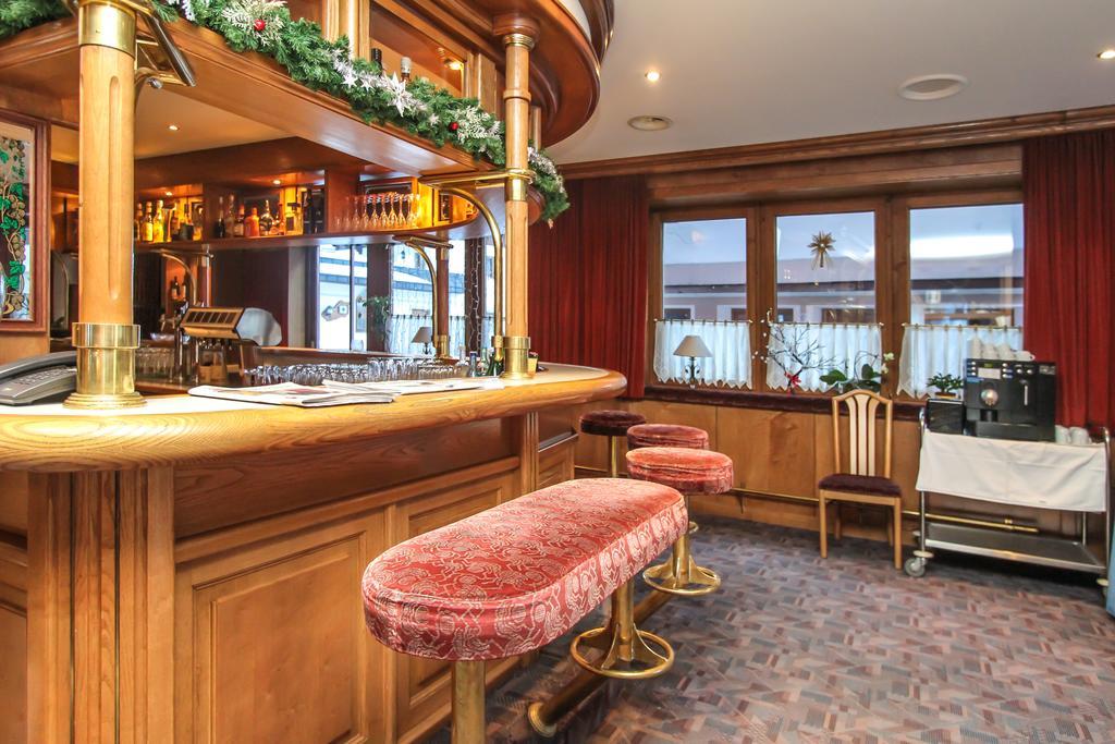Hotel Tiroler Adler - Bed And Breakfast Waidring Esterno foto